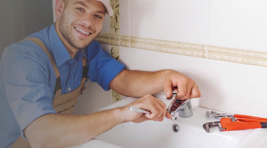 Faucet cartridge replacement in Hawk Springs, WY